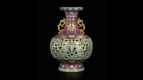 Qianlong vase Sotheby's.
