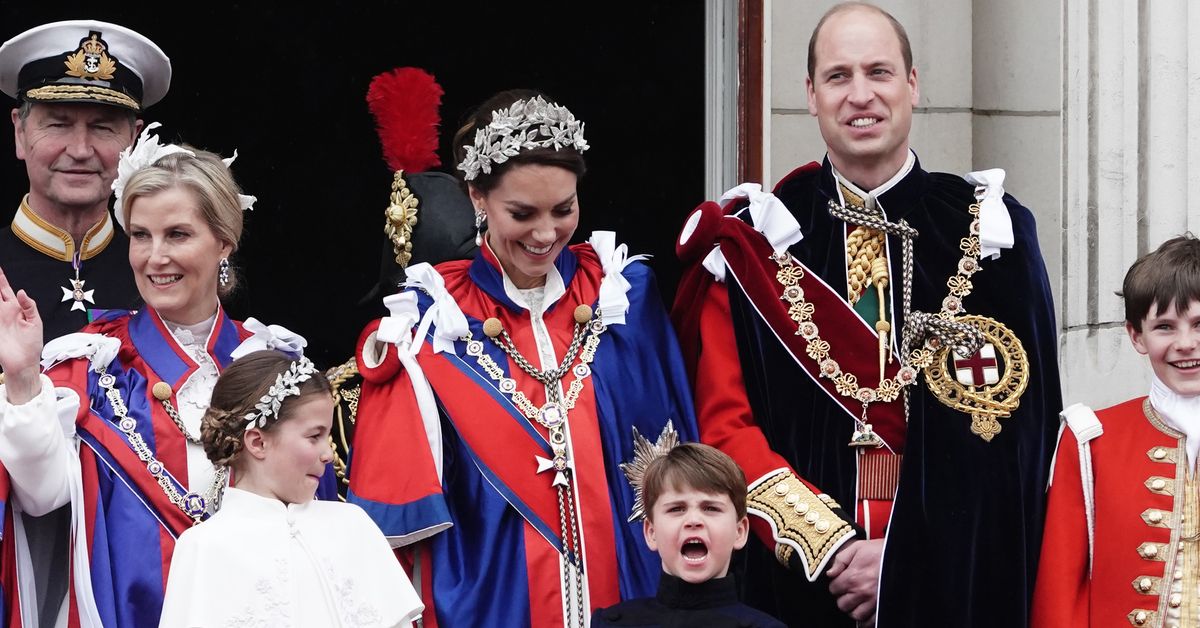 King Charles coronation: Prince Louis makes another iconic appearance ...