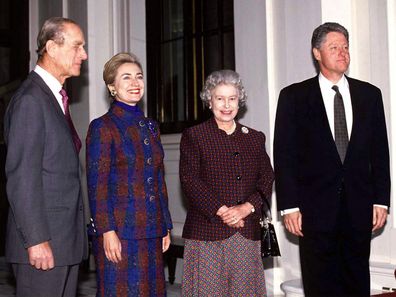 LONDON, UNITED KINGDOM - NOVEMBER 29:  The Queen And Prince Philip With President Bill Clinton And His Wife Hillary At Buckingham Palace  (Photo by Tim Graham Photo Library via Getty Images)