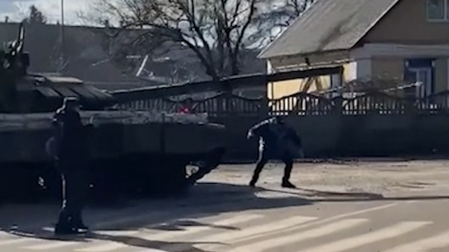 Dramatic CNN footage has emerged from Ukraine showing citizens standing in front of Russian tanks, attempting to stop them from moving forward.