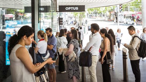 The Bourke Street Optus store was inundated with angry customers.