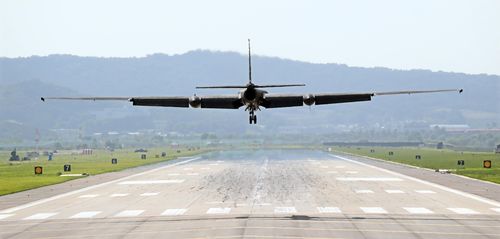 After a mission, a U-2 ultra-high-altitude reconnaissance aircraft lands at the U.S. air force's Osan air base, south of Seoul hours after the North launched a missile over Japan. (AAP)