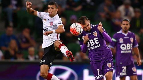 Perth Glory put an end to the Wanderers' winning streak with a dramatic 2-2 draw