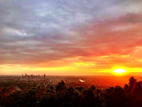 Good morning Brisbane.
 A shot taken at Mount Coot-tha this morning.
 (Picture: Howie Bennett)