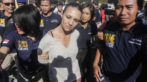 Byron Bay woman Sara Connor taken to Kerobokan prison after being handed over to prosecutors