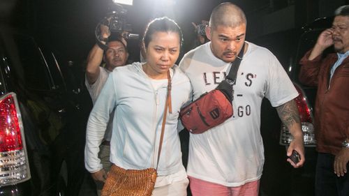 Andrew Chan's girlfriend Febyanti Herewila and brother Michael were denied access to him this morning before his transfer. (AAP)