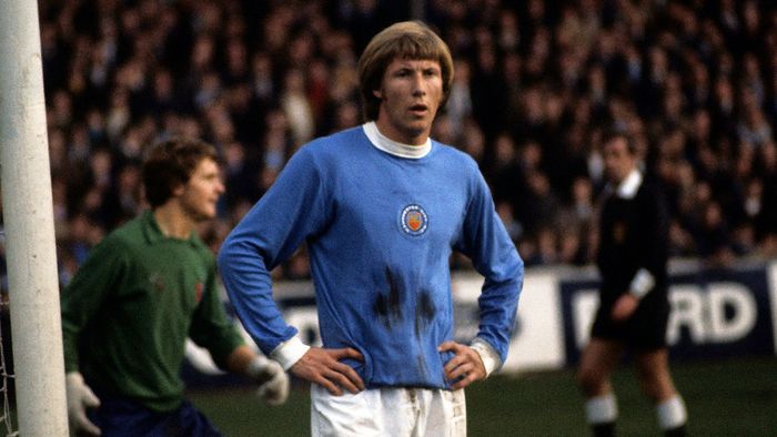Colin Bell, Legend of Manchester City, dies at 74