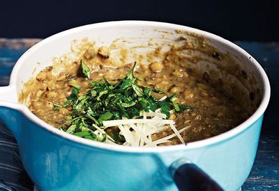 <a href="http://kitchen.nine.com.au/2016/05/05/09/54/anjum-anands-bengal-tiger-lentil-curry" target="_top">Anjum's Bengal tiger lentil curry<br /><br /><br /></a>