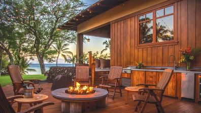 Jeff Bezos Amazon Billionaire property celebrity real estate Maui 