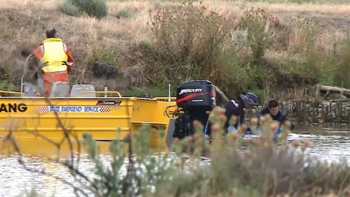 Body of missing kayaker found in country Victoria waterway