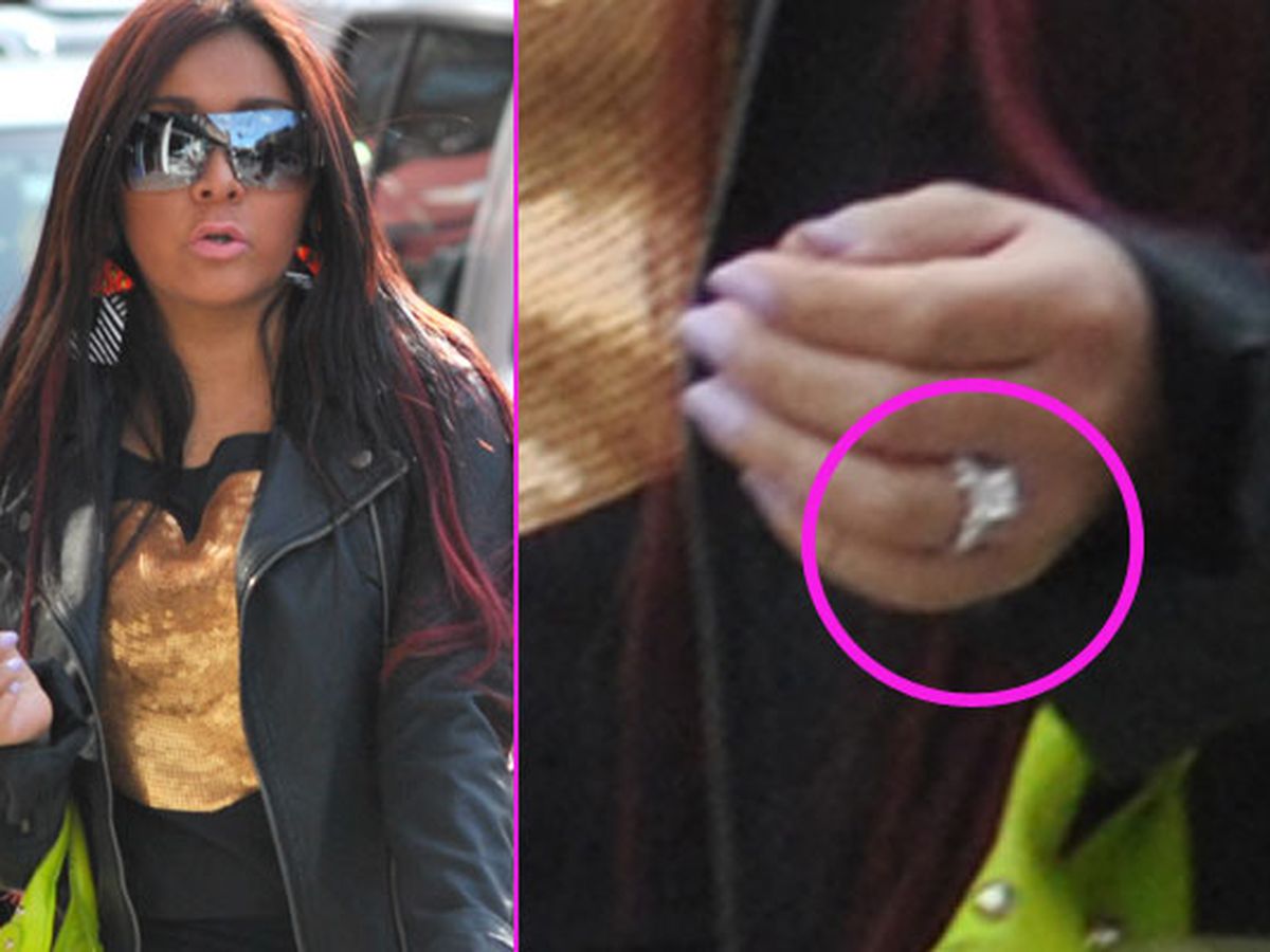 Confirmed: 'Jersey Shore's' Snooki Shows Off Engagement Ring for Paparazzi  (Poll) – The Hollywood Reporter