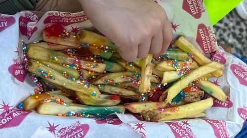 An unlikely food duo has gone viral﻿ ahead of the Easter Show opening, after a photo of the "horrid" combination was posted to online forum platform, Reddit. 