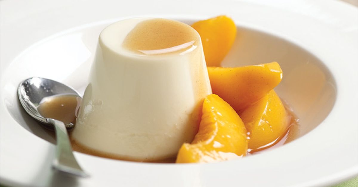 Panna cotta with cinnamon and peaches - 9Kitchen