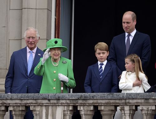 (L-R) Prince Charles, Queen Elizabeth II, Prince George, Prince William and Princess Charlotte on the balcony during the Platinum Jubilee Pageant outside Buckingham Palace in London, Sunday June 5, 2022, on the last of four days of celebrations to mark the Platinum Jubilee. 