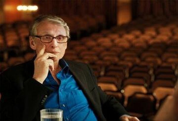 Becoming Mike Nichols