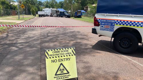 18-year-old man found dead in Palmerston driveway in Darwin.