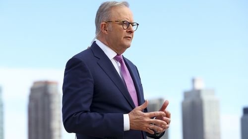 Başbakan Anthony Albanese, New York'taki Birleşmiş Milletler binasında.