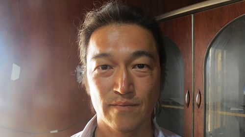 ISIL defector claims to have seen 'Jihadi John' murder Japanese journalist