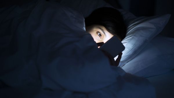 Is using my phone at night bad for sleep and mental health? - 9Coach