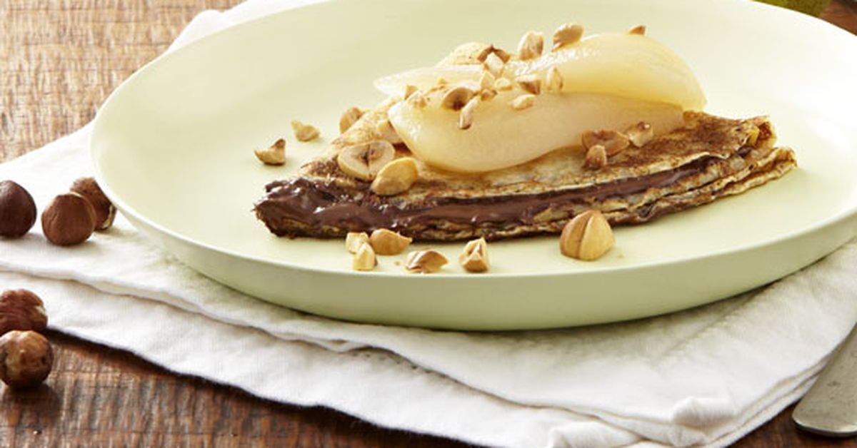 Crepes with Nutella, poached pears and toasted hazelnuts - 9Kitchen