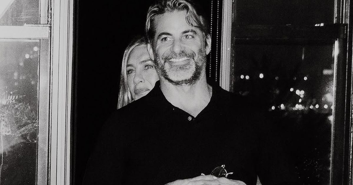 Jennifer Aniston and new boyfriend Jim Curtis go Instagram official with first photo in a ‘hard launch’