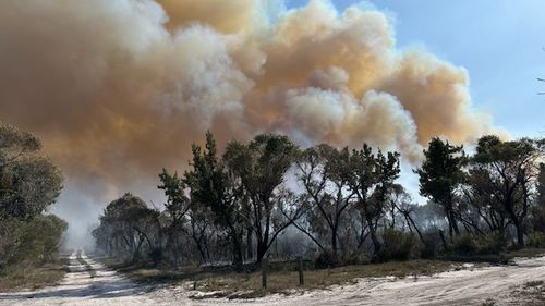 Efforts to tackle the Loch Sport fire, which is burning at advice level, are continuing today.