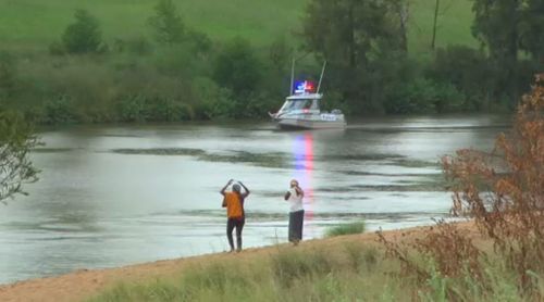 UPDATE: Man's body found during search at Hawkesbury River