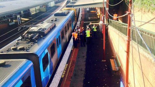 Melbourne woman dragged several metres at Malvern Station after getting fingers caught in train door