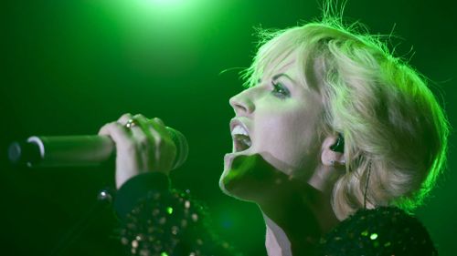 Cranberries singer 'attacks air hostess, policeman in plane rage'