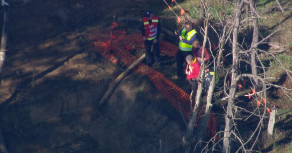 Worker dies after trench collapse at housing estate north of Melbourne