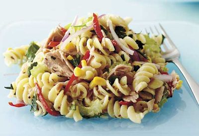 Warm tuna pasta salad