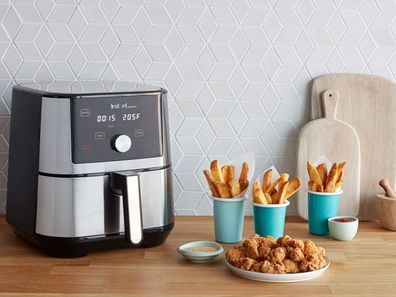 Instant 5.7L Vortex air fryer on sale for Black Friday