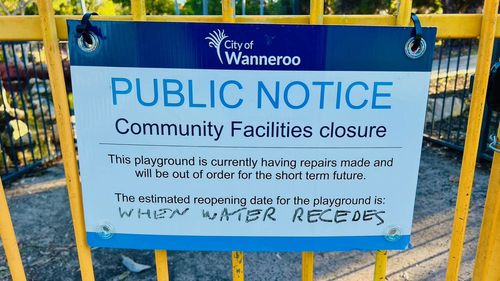 A Perth councillor is in a standoff with council over a mosquito and midge outbreak that is leaving children with bites at a popular park.