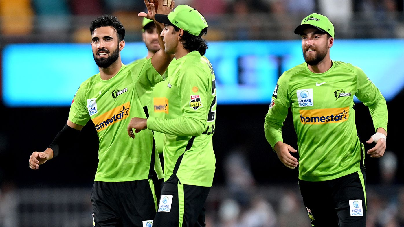 Saqib Mahmood took four wickets in two overs during Sydney Thunder&#x27;s big win over Brisbane Heat.
