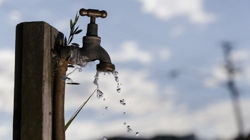 A running tap.