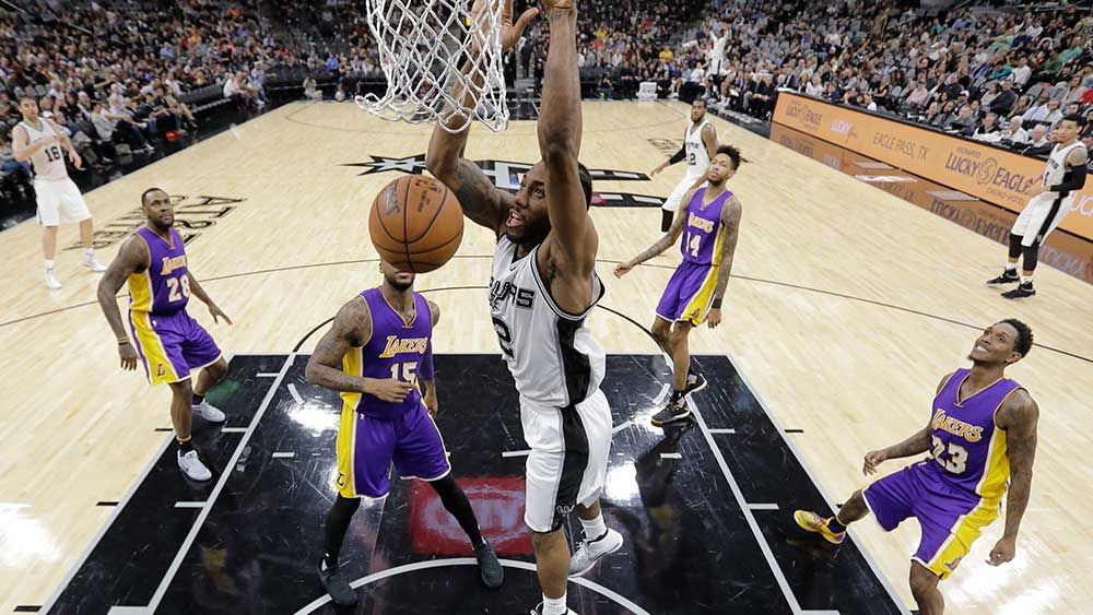 Spurs hand Lakers an NBA lesson