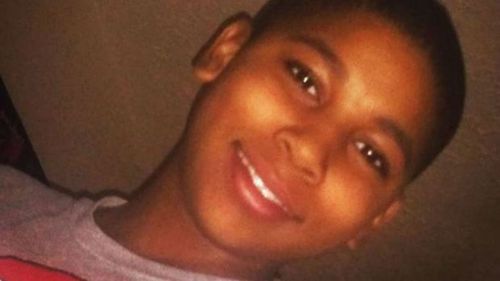 Video shows US boy, 12, shot seconds after police arrived on secene