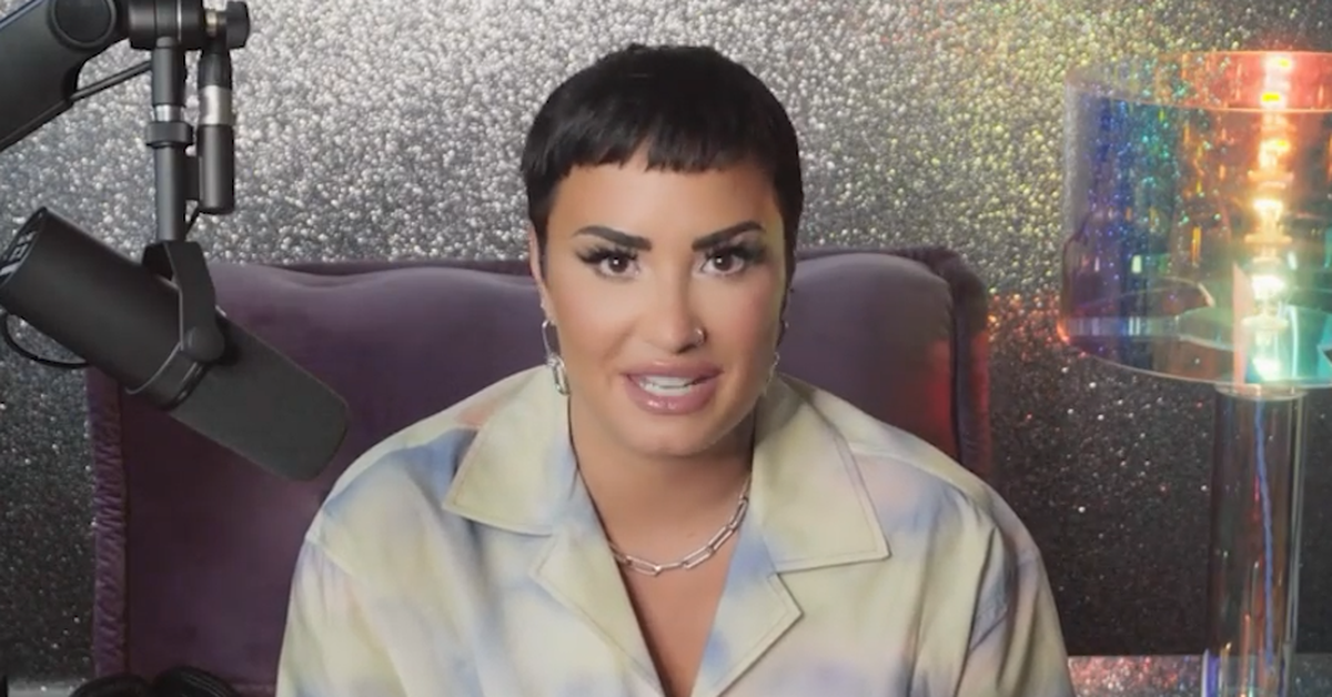 Demi Lovato says it's a 'huge transition' to change pronouns 'I just(02)