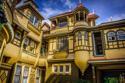 <strong>The
Winchester Mystery House, San Jose</strong>