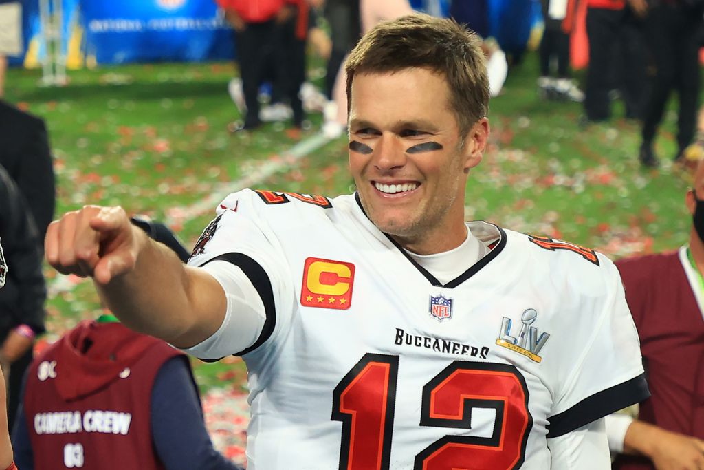 Brady bids football adieu, thanks everyone — except Patriots - The