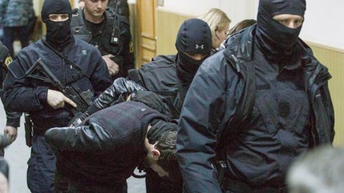 Suspect in murder of Russian anti-Putin politician 'blows himself up' in police stand-off