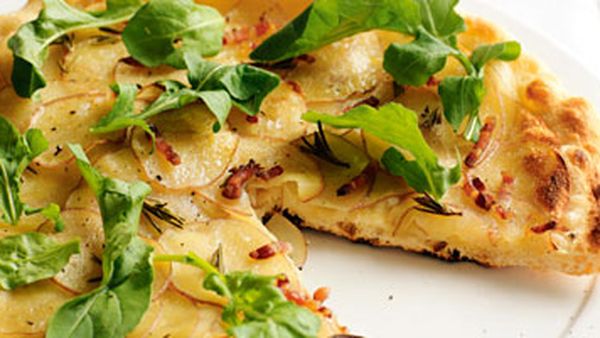 Potato, pancetta and rocket pizza