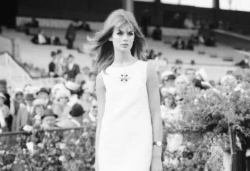 How high above the knee was the hem of Jean Shrimpton's 1965 Victoria Derby dress?