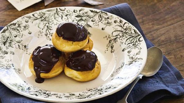 Profiteroles with chocolate sauce