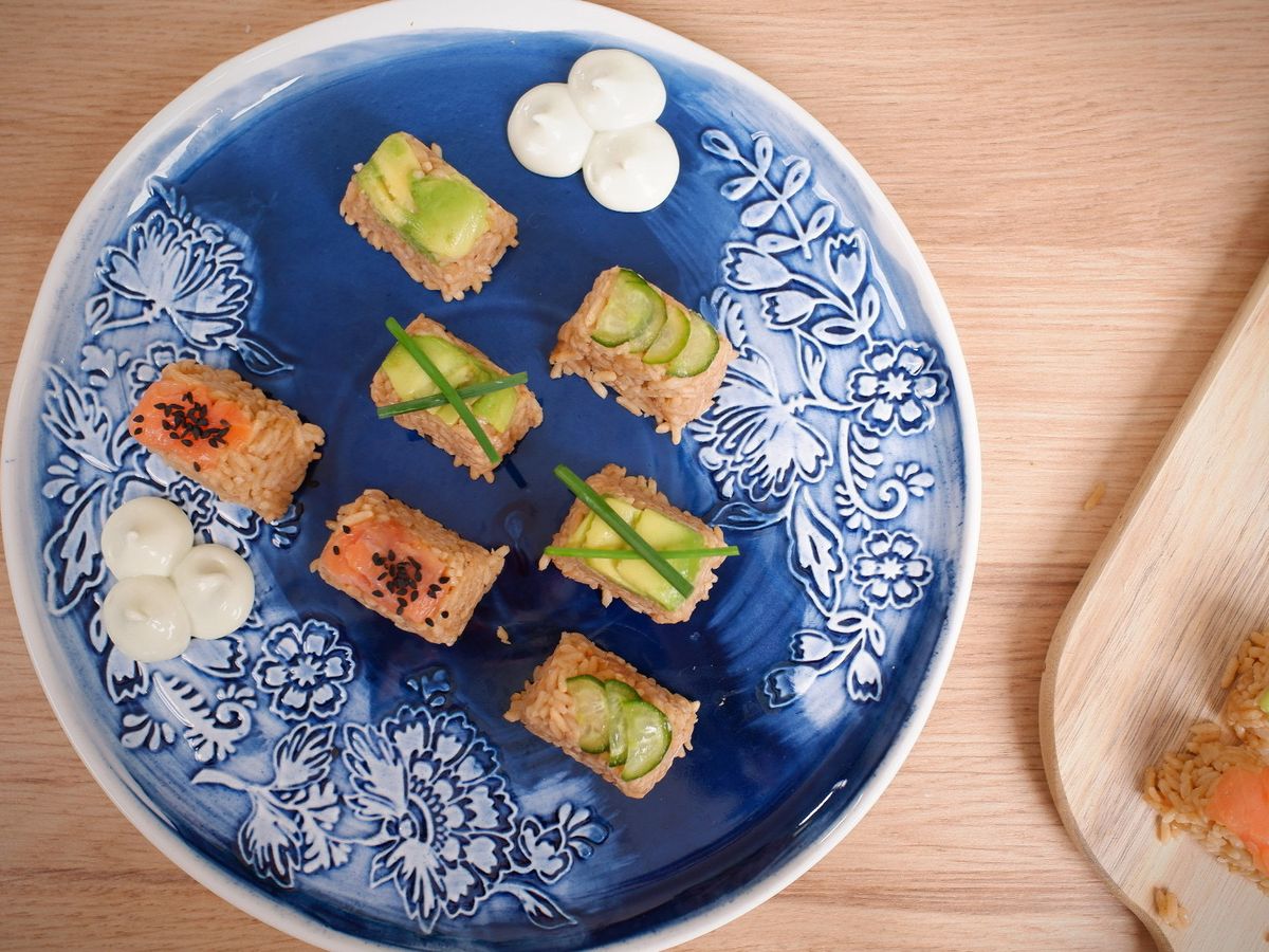 Easy sushi hack: Ice cube tray sushi  9Honey hacks by Jane de Graaff -  9Kitchen