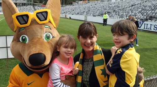 Ms Wicks with her children Mollie-Joy and Oscar.