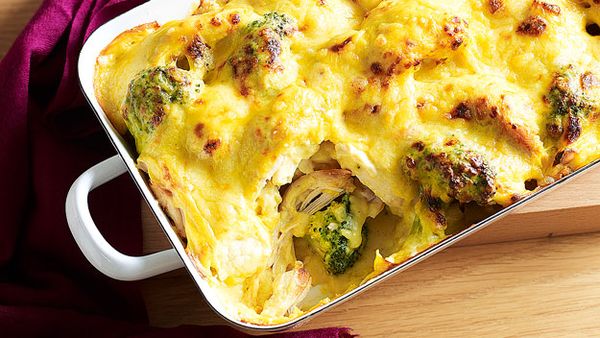 Curried chicken, cauliflower and broccoli bake