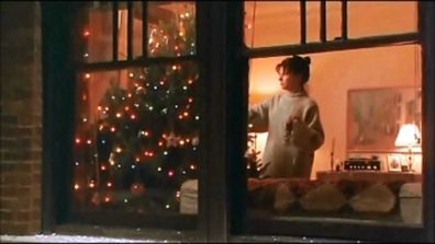 Taking down Christmas tree movie While You Were Sleeping