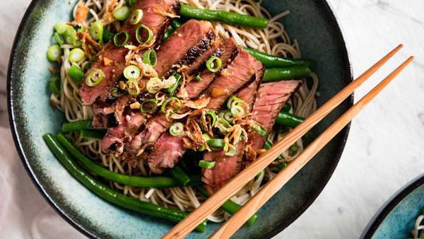 Recipe Tin&#x27;s  beef soba noodle bowl with green beans