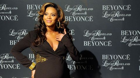 Beyonce rumoured to give birth today
